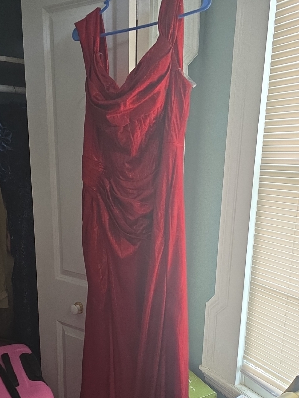 Mermaid Style Formal Dress 18P NWT Prom/bridesmaid- Red Sparkle
